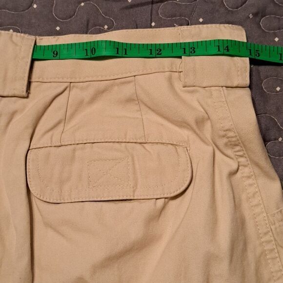 Eddie Bauer tan shorts dize 6 - Picture 5 of 6